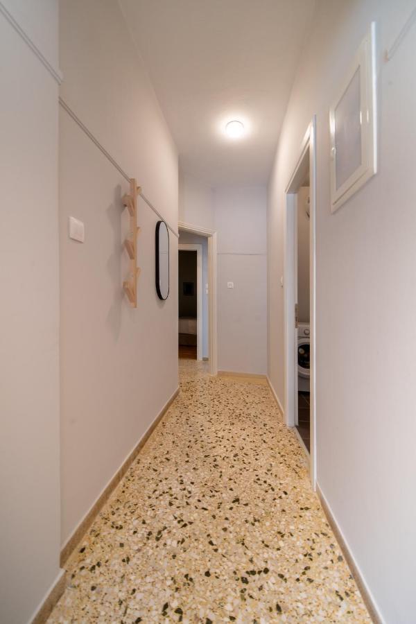 Aris123 By Smart Cozy Suites - Apartments In The Heart Of Athens - 5 Minutes From Metro - Available 24Hr Zewnętrze zdjęcie