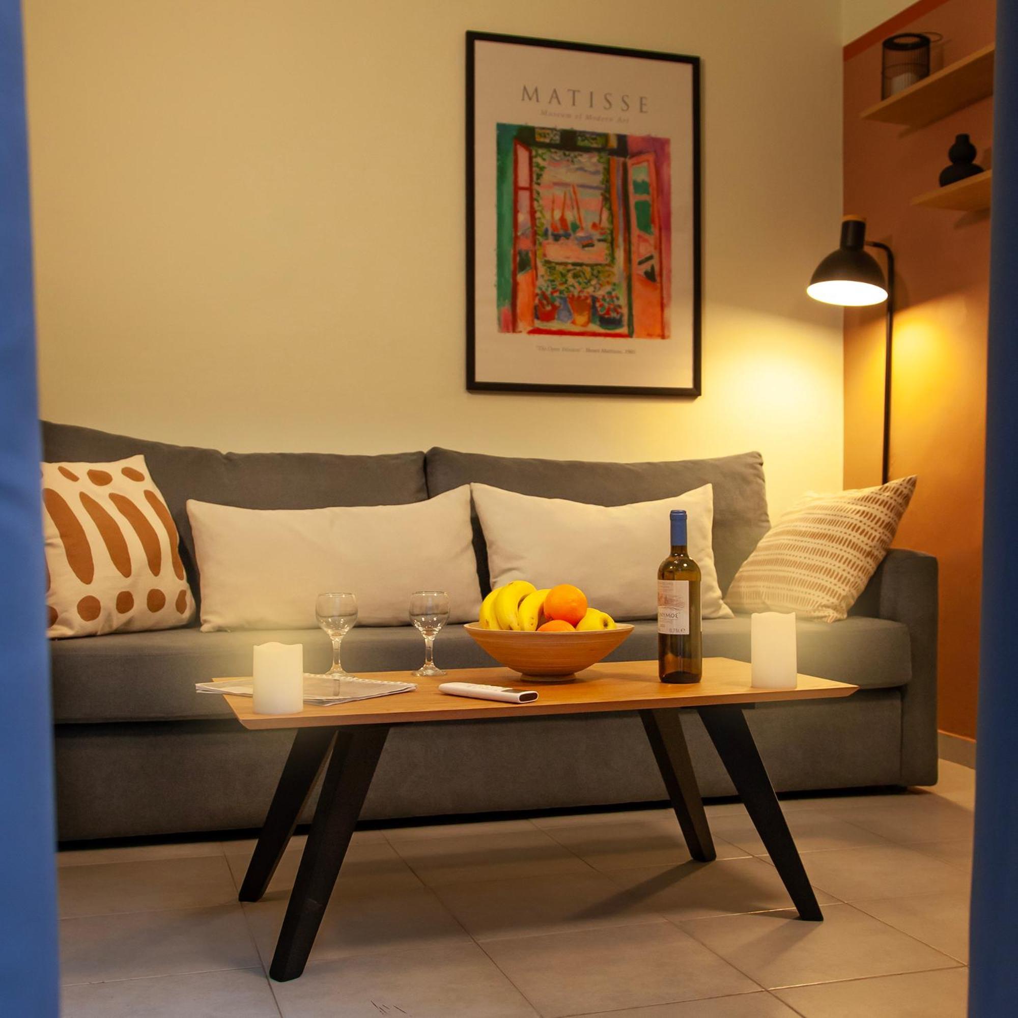 Aris123 By Smart Cozy Suites - Apartments In The Heart Of Athens - 5 Minutes From Metro - Available 24Hr Zewnętrze zdjęcie